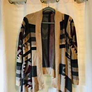 Tribal cardigan ❤️